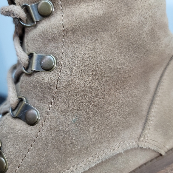 UGG Australia suede leather upper and sheepskin - Picture 16 of 16